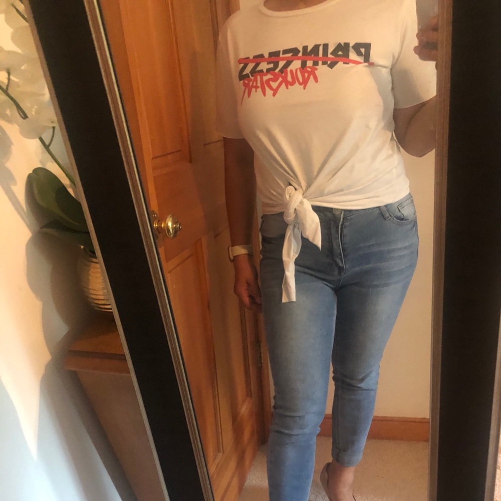 T-shirt graphic